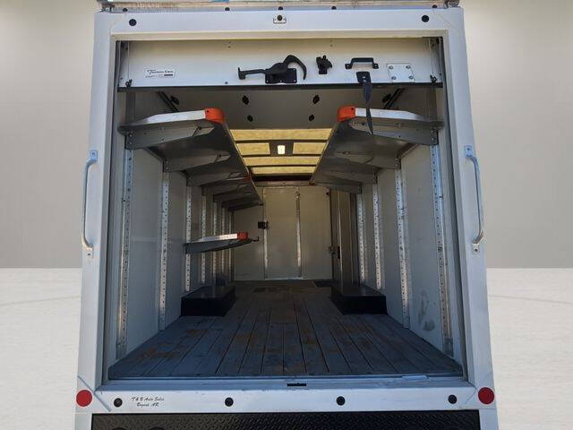 2023 Chevrolet Express 3500