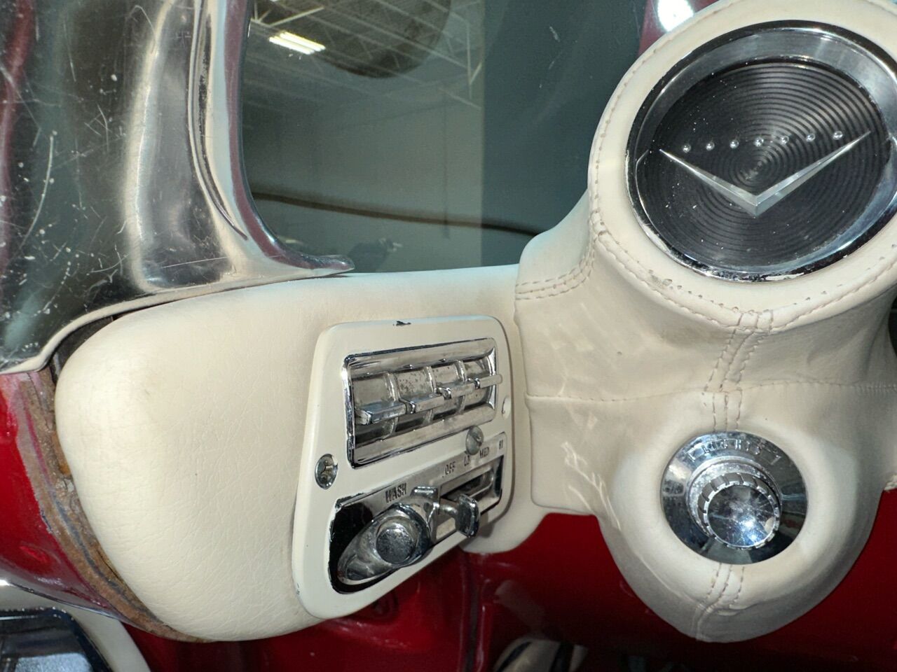 1960 Cadillac Coupe Deville 34