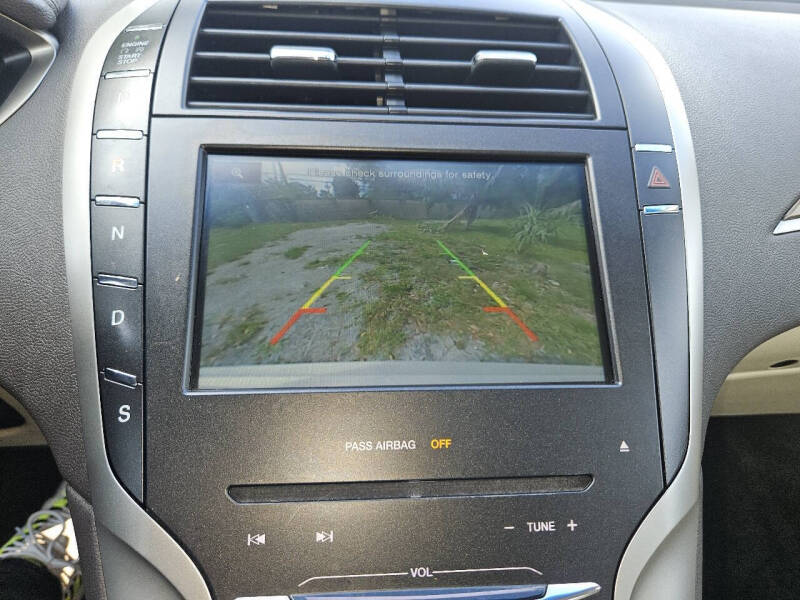 2014 Lincoln MKZ