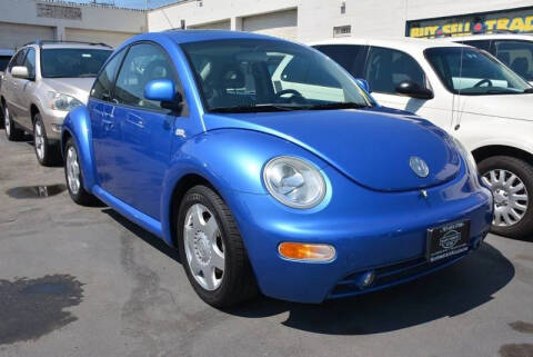 2000 Volkswagen New Beetle for sale at Main Street Auto in Vallejo CA