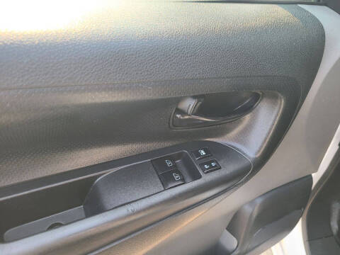 2017 Nissan NV200 SV