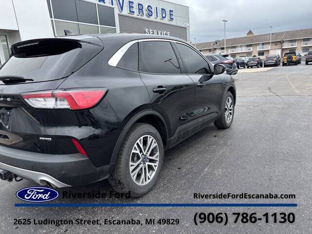 2022 Ford Escape SEL