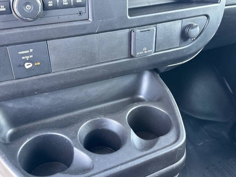2024 GMC Savana 2500