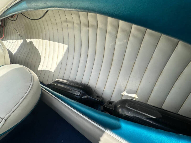 1998 Bayliner 2050 CX