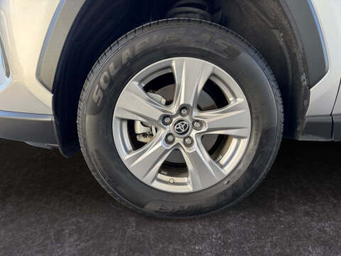 2023 Toyota RAV4 Hybrid LE