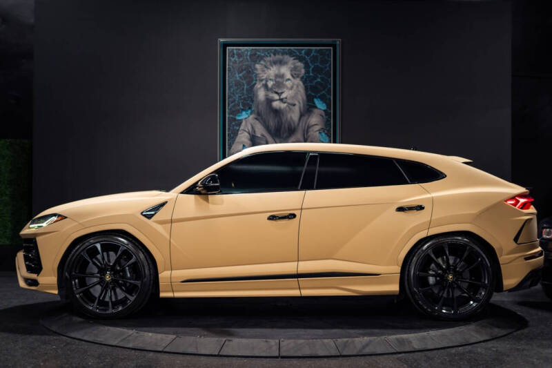2020 Lamborghini Urus