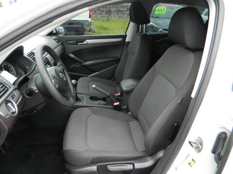 2012 Volkswagen Passat S PZEV