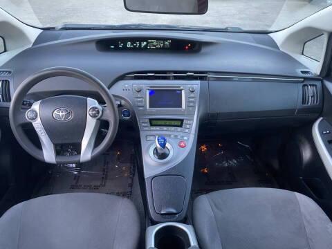 2013 Toyota Prius Three