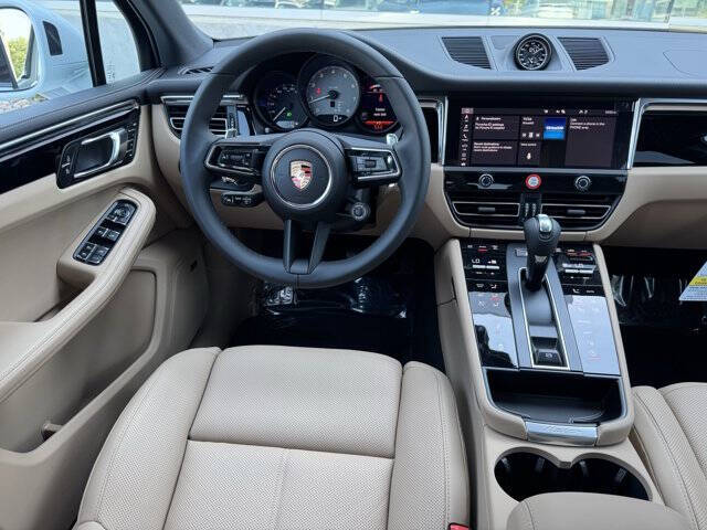 2025 Porsche Macan S