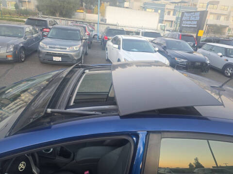 2010 Toyota Prius III