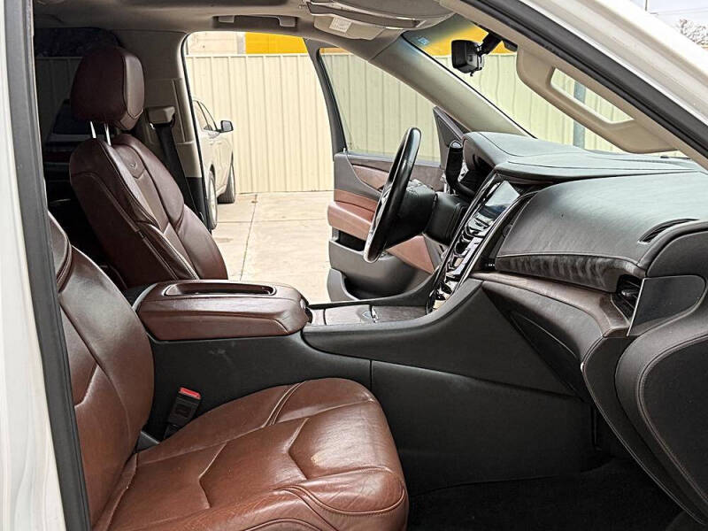 2017 Cadillac Escalade ESV Premium Luxury