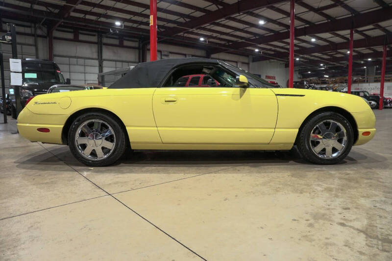 2002 Ford Thunderbird Deluxe