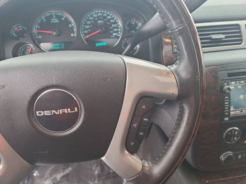 2008 GMC Yukon XL Denali