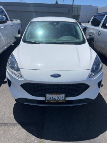2022 Ford Escape S
