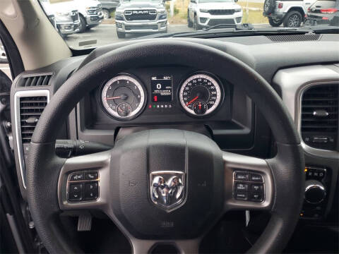 2024 RAM 1500 Classic SLT