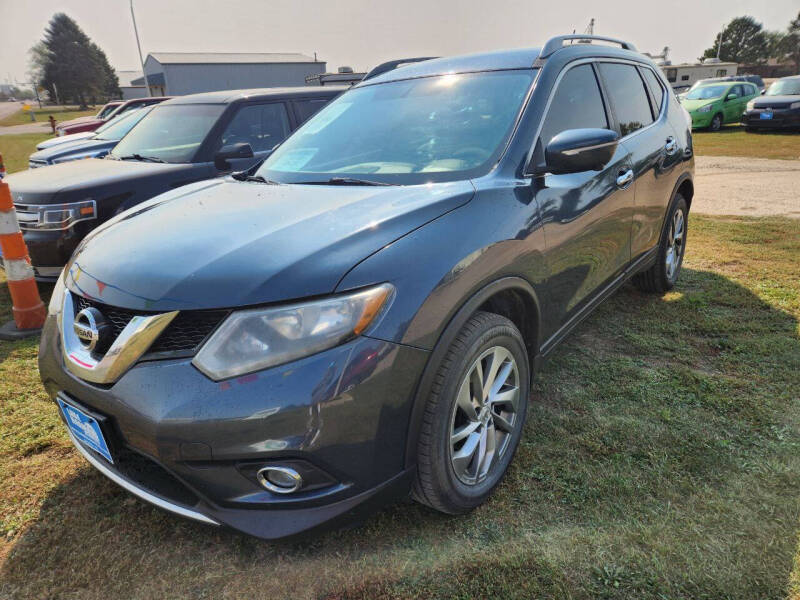 Used 2014 Nissan Rogue SL with VIN 5N1AT2MVXEC841869 for sale in Madison, SD