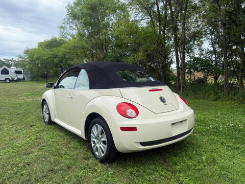 2010 Volkswagen New Beetle Convertible Final Edition PZEV