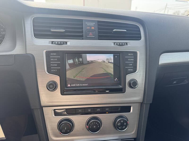 2016 Volkswagen Golf