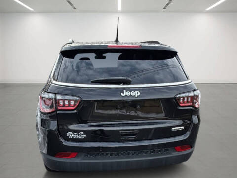 2023 Jeep Compass Latitude Lux