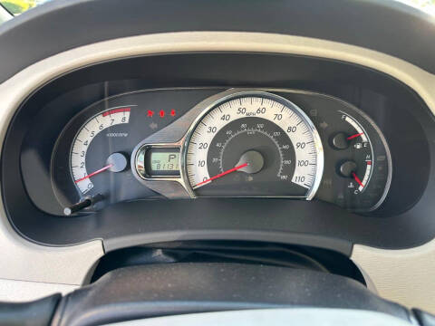 2014 Toyota Sienna SE 8-Passenger