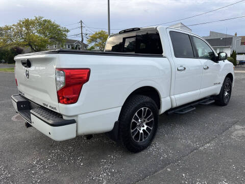 2021 Nissan Titan SV
