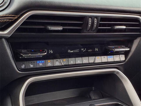 2024 Mazda CX-90 Plug-in Hybrid Premium Plus