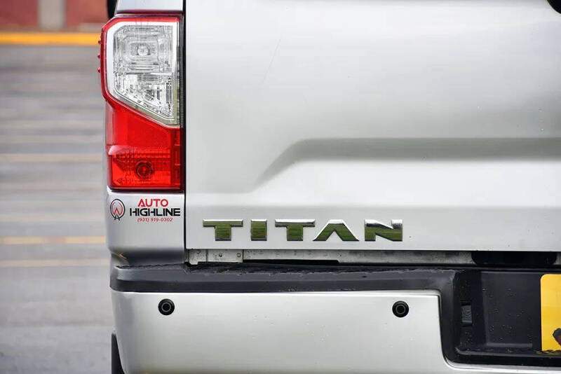 2017 Nissan Titan