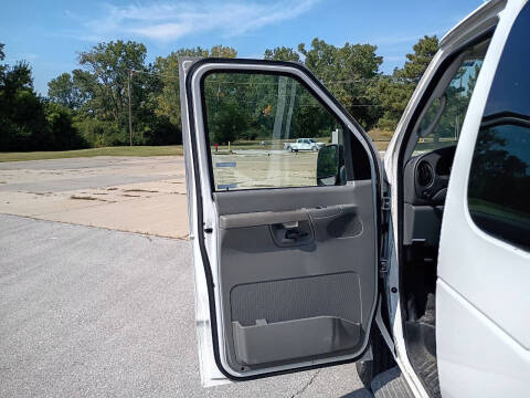 2003 Ford E-Series E-350 SD XLT