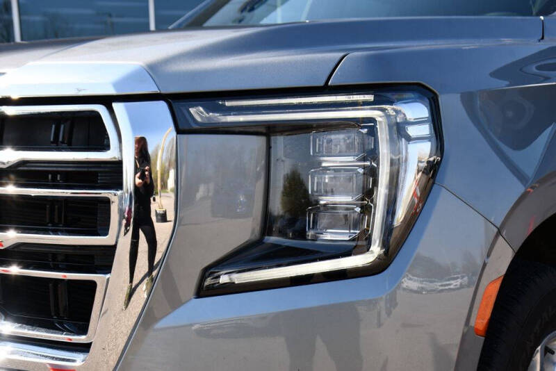 2023 GMC Yukon SLT