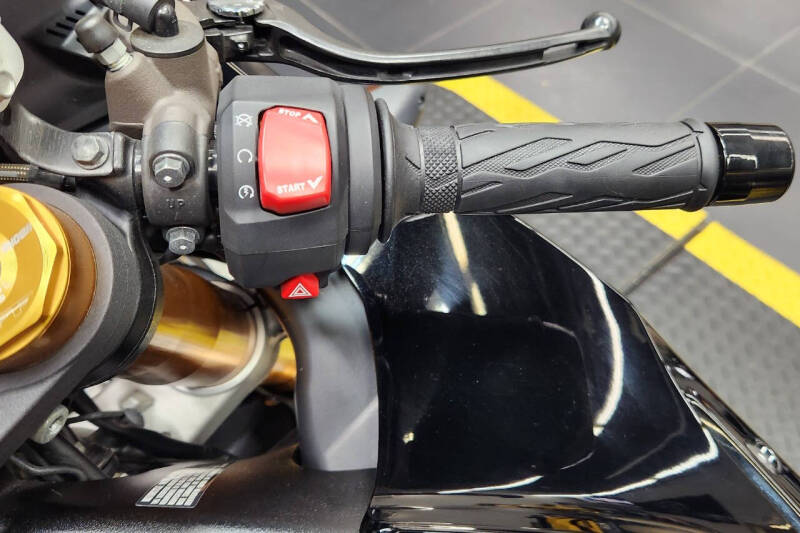 2023 Suzuki GSX-R1000R