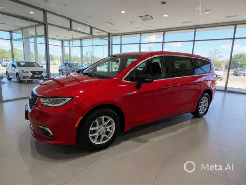 2025 Chrysler Pacifica Select