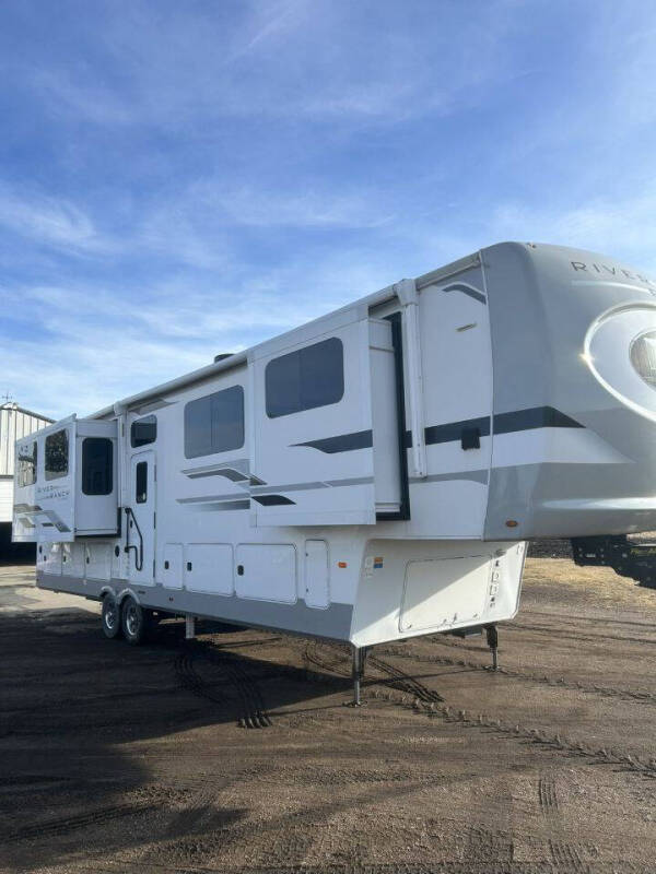 2021 Forest River River Ranch CMF390RL