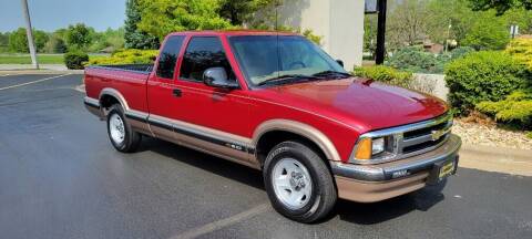 1997 Chevrolet S-10 for sale at DASCHITT POWERSPORTS in Springfield MO