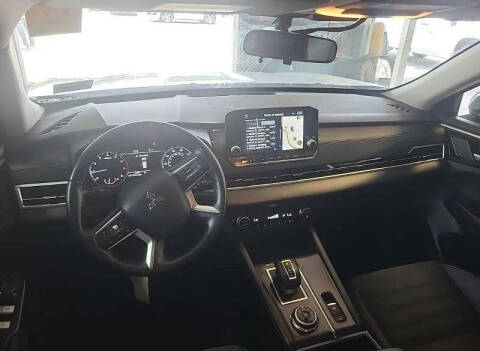 2022 Mitsubishi Outlander SE Launch Edition