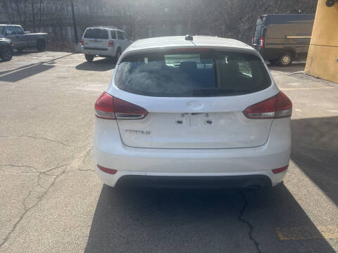 2017 Kia Forte5 LX