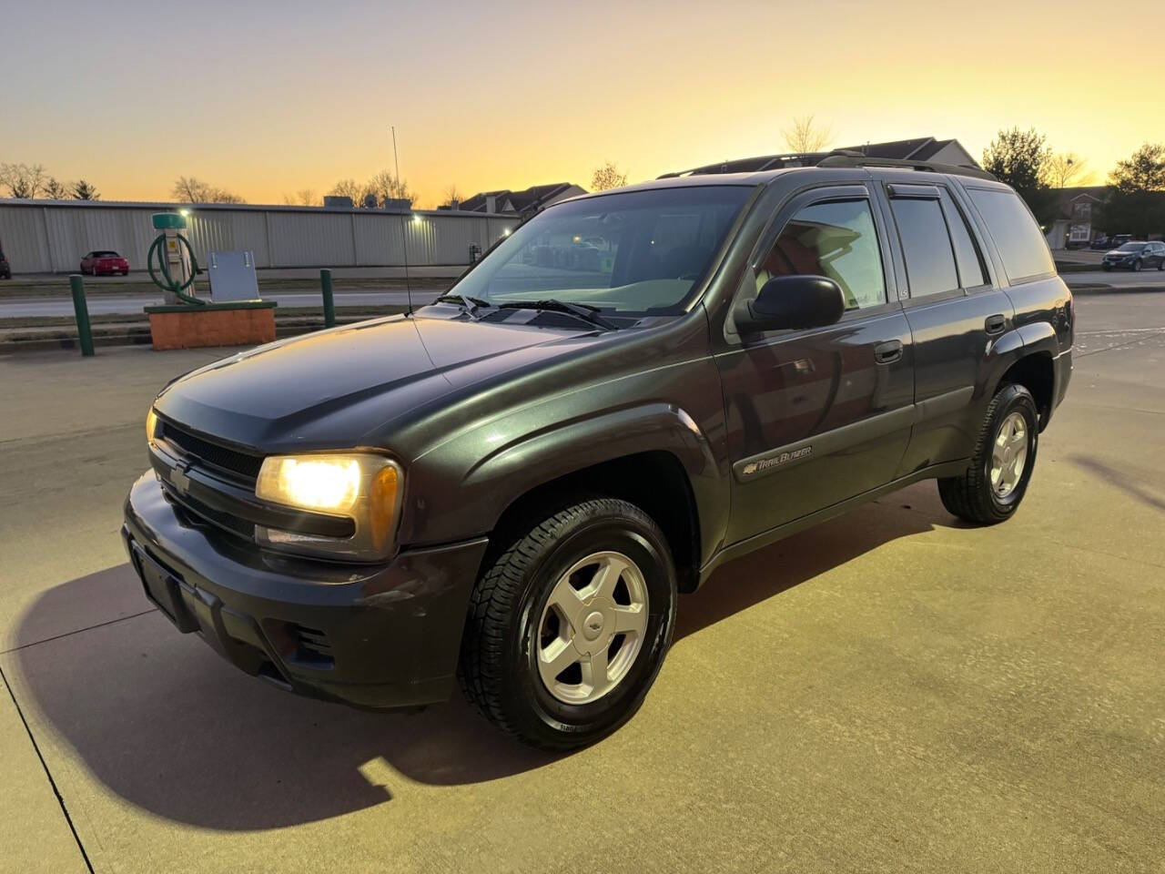 2003 Chevrolet TrailBlazer for sale at Illinois Auto Wholesalers in Tolono, IL