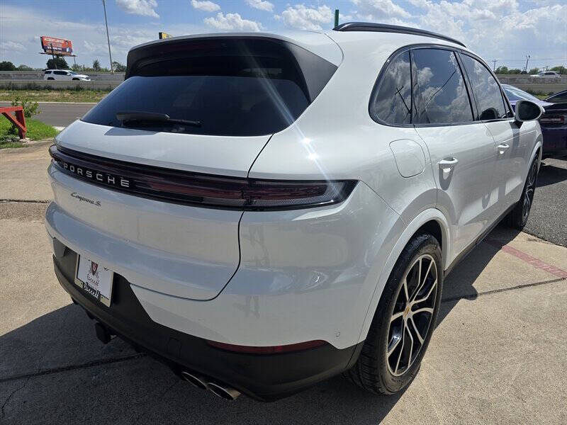 2024 Porsche Cayenne S