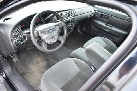 2006 Ford Taurus SE