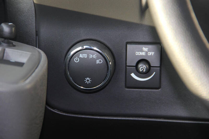 2025 Chevrolet Express 3500