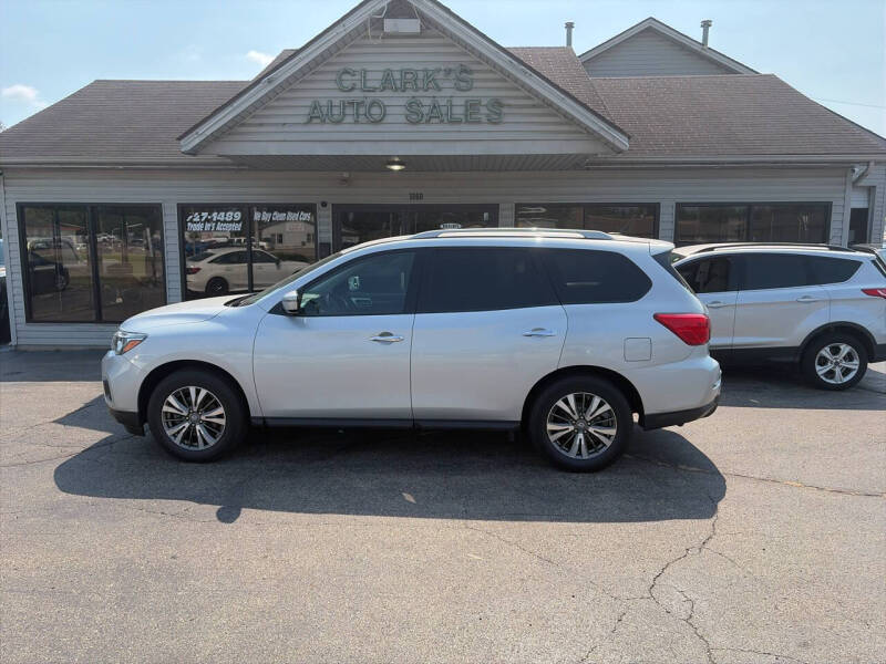 2017 Nissan Pathfinder SL