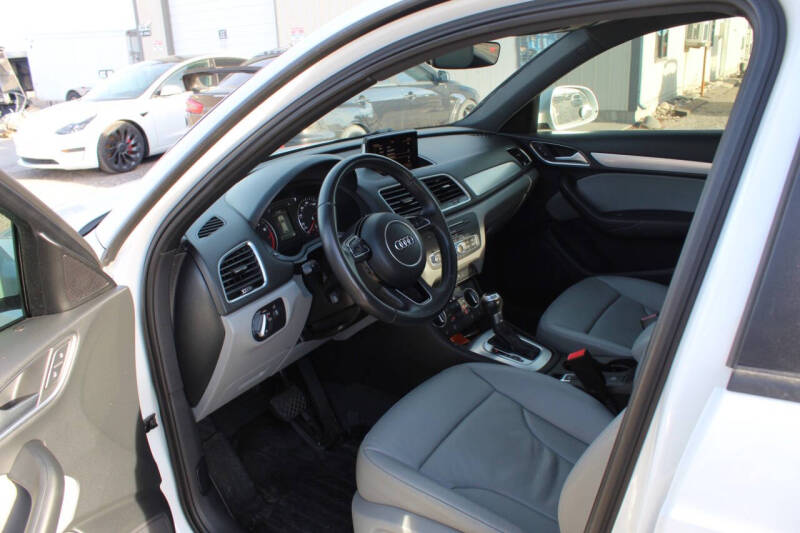 2018 Audi Q3 2.0T Premium