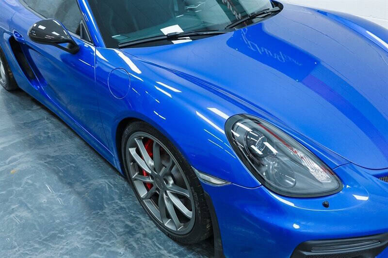 2016 Porsche Cayman GT4