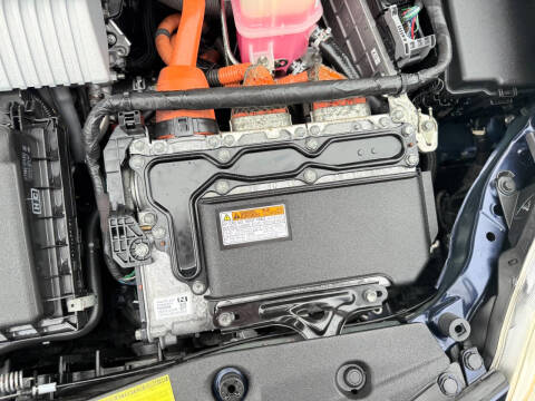 2014 Toyota Prius Five