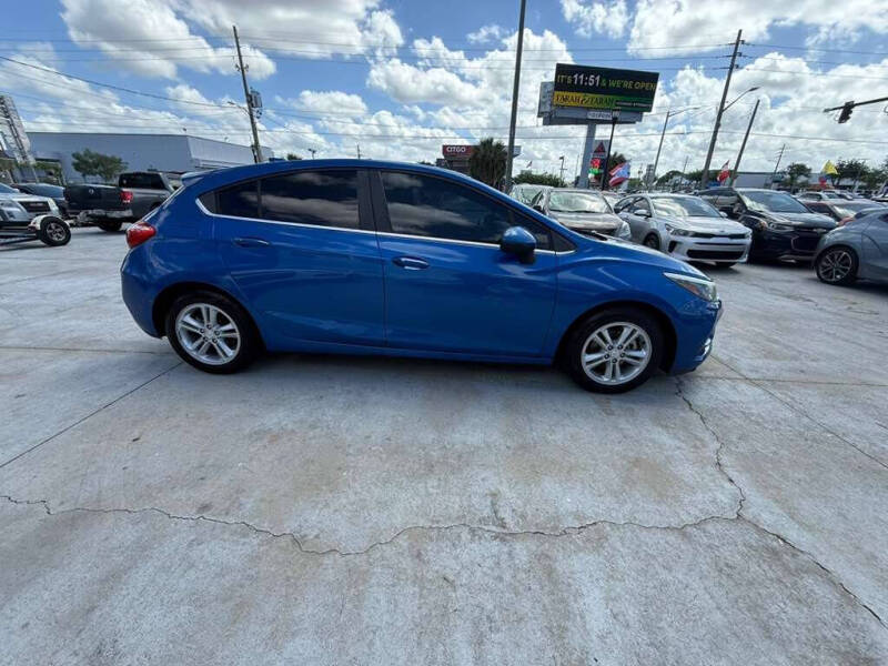 2017 Chevrolet Cruze LT Auto