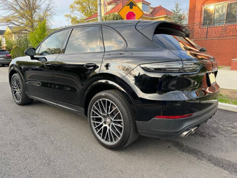 2019 Porsche Cayenne S
