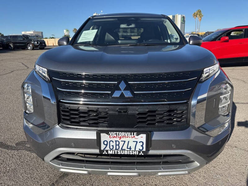 2023 Mitsubishi Outlander SE