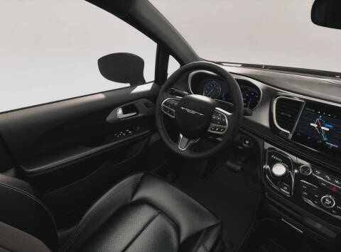 2027 Chrysler Pacifica Select