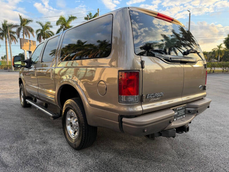 2005 Ford Excursion Limited