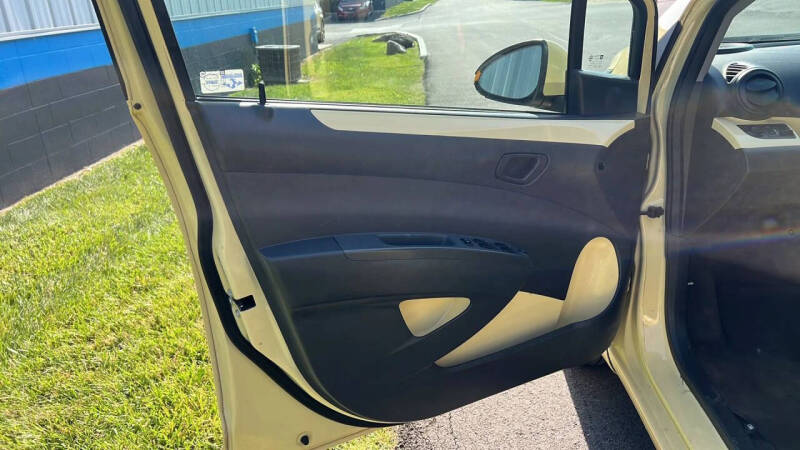 2013 Chevrolet Spark 1LT Auto