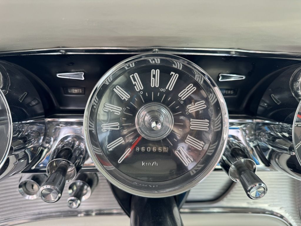 1962 Ford Thunderbird 13